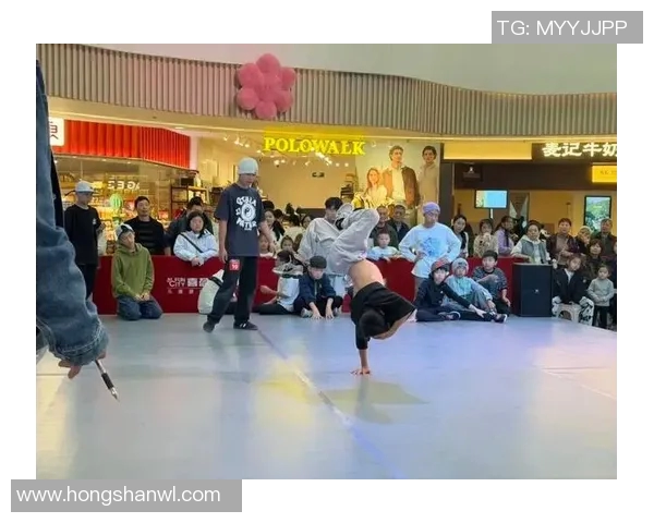 重庆街舞队荣登全国街舞力量排行榜第九名展现青春活力与团队精神 重庆街舞队荣登全国街舞力量排行榜第九名展现青春活力与团队精神