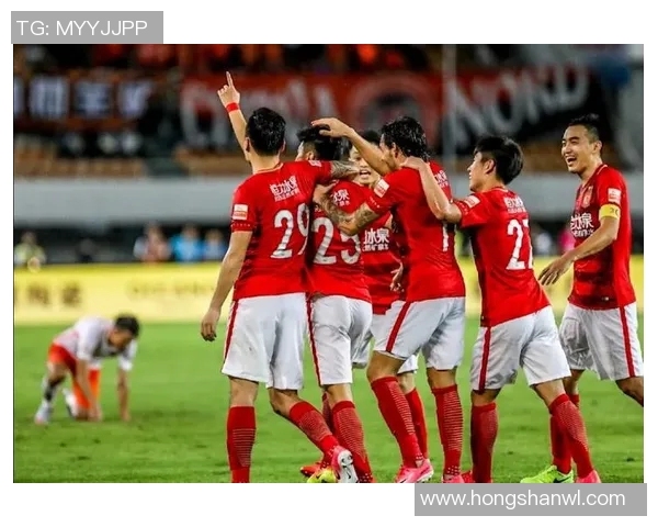 俄罗斯拳王与泰拳王的巅峰对决谁将赢得荣耀之战