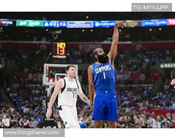 勇士与快船激战回顾NBA季后赛精彩瞬间全记录