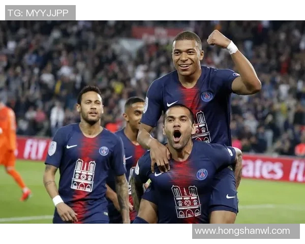 多特蒙德与巴黎圣日耳曼首发阵容分析与战术对比