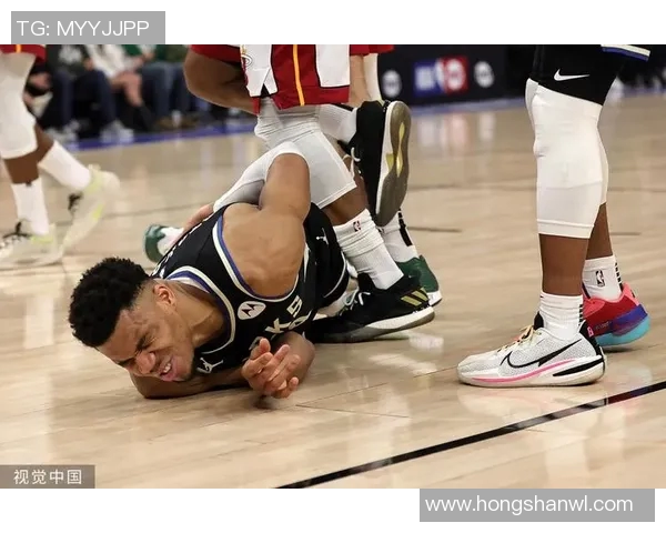 字母哥赛后愤怒撕毁球衣雄鹿惨败引发更衣室激烈冲突