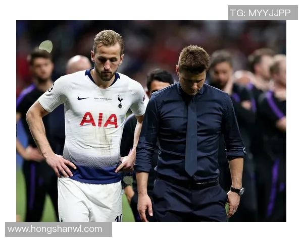 德龙与保罗对决数据分析揭示两位球星的竞技状态与表现差异 德龙与保罗对决数据分析揭示两位球星的竞技状态与表现差异