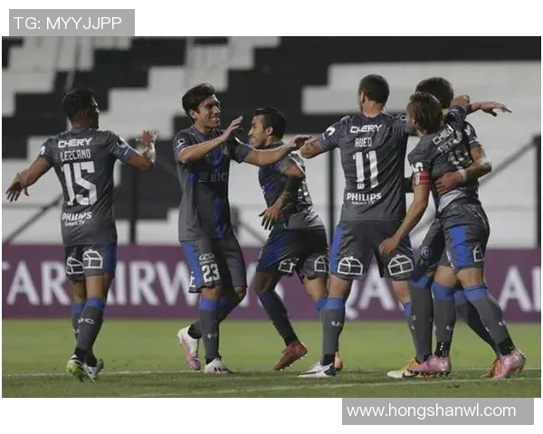 河床与天主教青年之间的信仰碰撞与心灵探索之旅 河床与天主教青年之间的信仰碰撞与心灵探索之旅