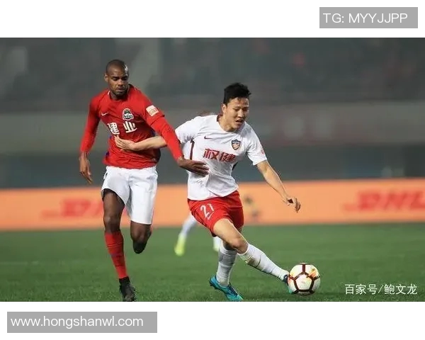 泰达与权健激战三场零封对决揭示球队实力与战术博弈的精彩瞬间