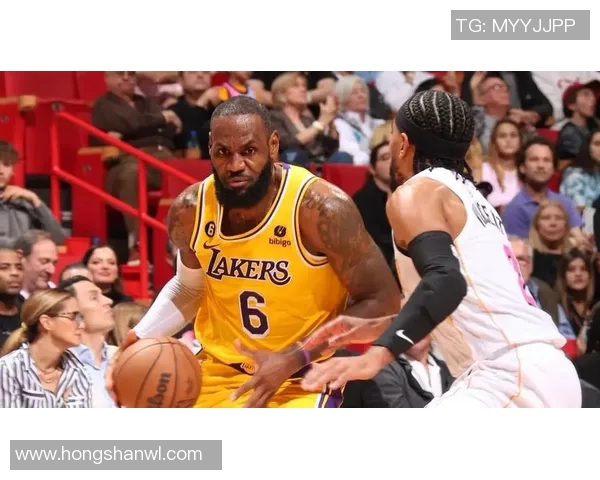 湖人对决热火赛点分析与预测全方位解读精彩瞬间回顾