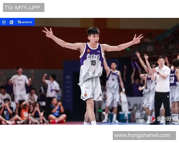 周鹏：从篮球场上的巨星到生活中的奋斗者，见证梦想与坚持的力量